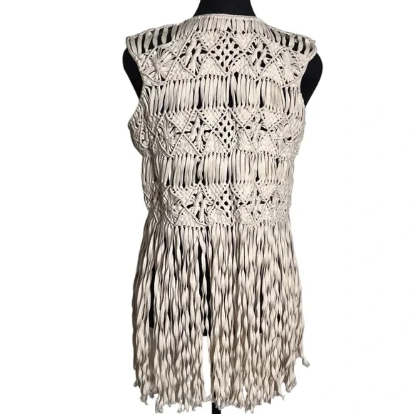 Winter Kate Gypsy Rose Natural Macrame Crochet Boho Fringe Vest — Small - Picture 7 of 12